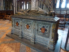 The tomb of King John in Worcester Cathedral. 